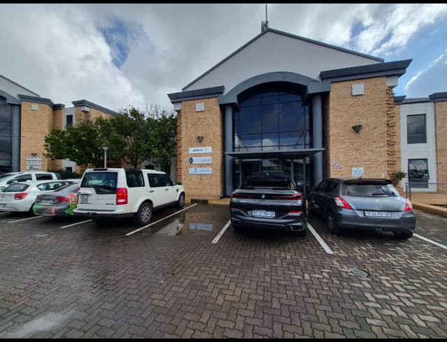 200M² OFFICE TO LET IN SANDTON CENTRAL
